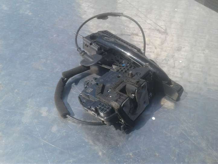 Renault Captur (2013 - 2020)  805034742R Замок задней двери
