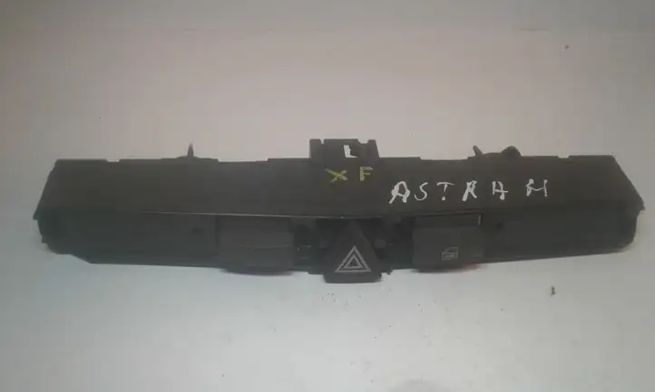 Opel Astra H (2004 - 2009) 113100105XF Включатель аварийных фонарей — фото 1