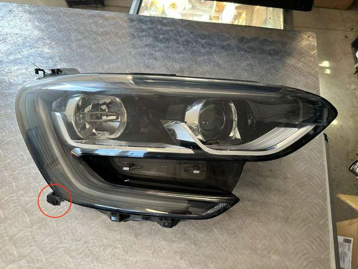 Renault Megane IV (2016 - )  260102686 Передняя фара