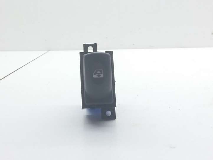 Renault Laguna (1993 - 2001)  7700417487 Кнопка стеклоподъемников