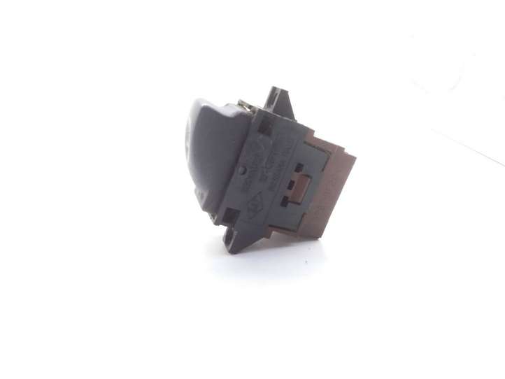 Renault Espace (1996 - 2002)  7700876399 Кнопка стеклоподъемников