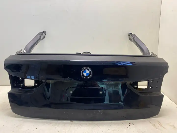 BMW 5 G30 G31 (2016 - ) Крышка багажника — фото 1