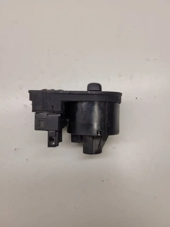 Audi A3/S3 8P (2004 - 2008) 8P1941531Q Включатель фонарей — фото 2