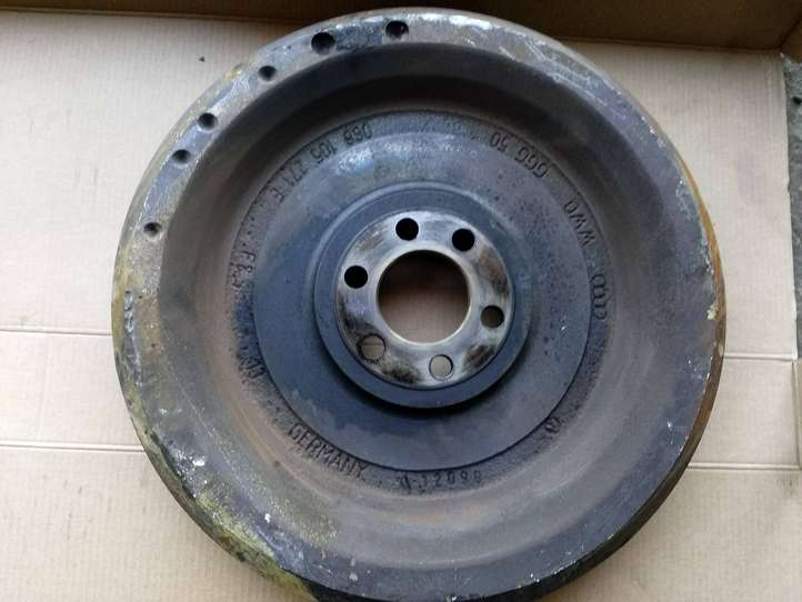 Volkswagen Transporter-Caravelle (1990 - 2003)  068105271E Маховик
