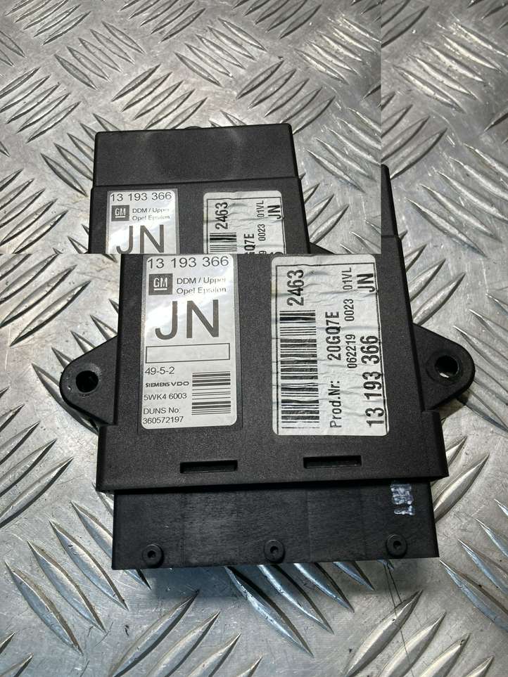 Opel Vectra (2005 - 2009)  13193366 Блок управления дверью
