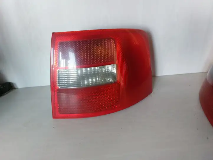 Audi A6 S6 C5 4B (2001 - 2004) 4B9945096F Задний фонарь в кузове — фото 1