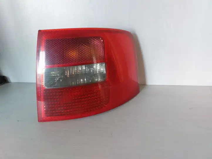Audi A6 S6 C5 4B (2001 - 2004) 4B9945096F Задний фонарь в кузове — фото 2