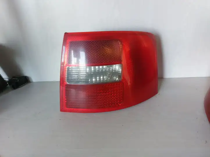 Audi A6 S6 C5 4B (2001 - 2004) 4B9945096F Задний фонарь в кузове — фото 3