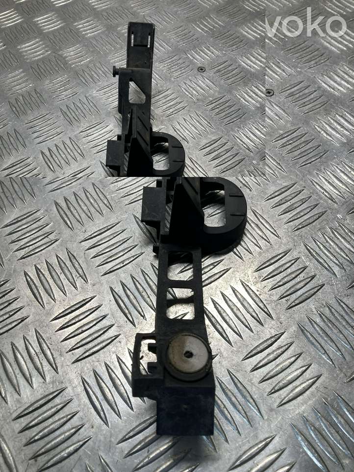 Opel Vectra (2005 - 2009)  24401425  Держатель заднего бампера (кронштейн)