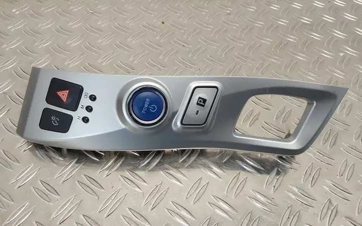 Toyota Prius+ (ZVW40) (2011 - 2018) 5544647070 Рамка рычага КПП — фото 1