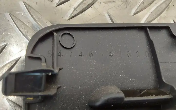 Toyota Prius+ (ZVW40) (2011 - 2018) 6474647030 Прочая отделка багажника — фото 2
