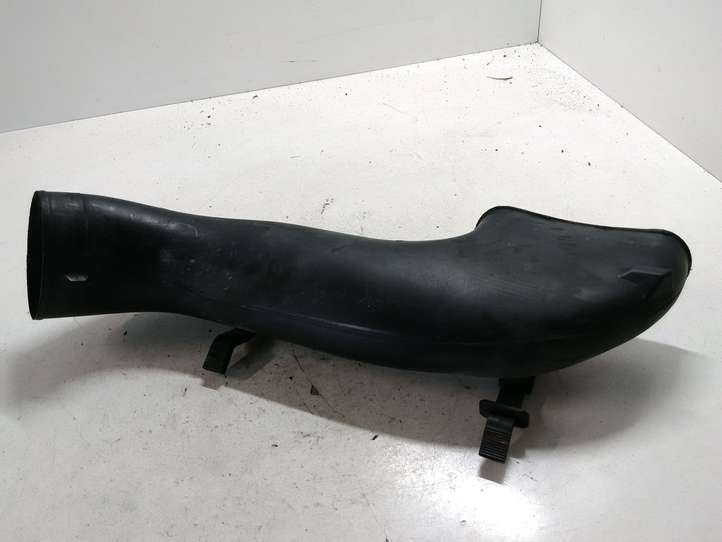 Opel Vectra (2005 - 2009)  50095A0 Деталь (детали) канала забора воздуха