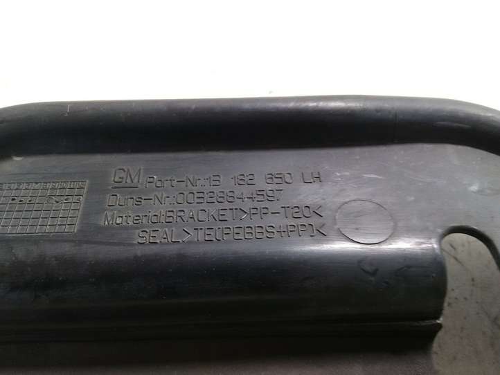 Opel Vectra (2005 - 2009)  13182650 Устройство (устройства) для отвода воздуха