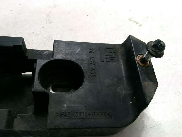 Opel Vectra (2005 - 2009)  24437468 Крышка ящика предохранителей