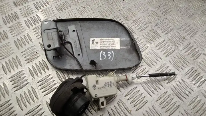 Porsche Cayenne (9PA) (2002 - 2010) 7L5809905B Крышка топливного бака — фото 1