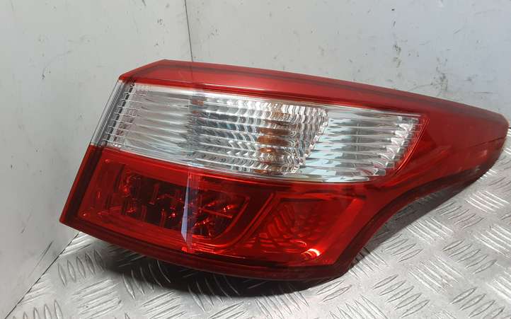 Renault Latitude (2010 - 2014)  265500029R Задний фонарь в кузове