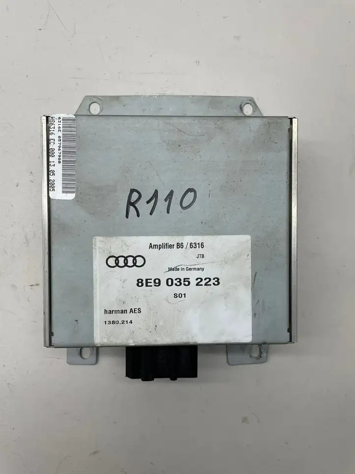 Audi A4 S4 B7 8E 8H (2004 - 2009) 8E9035223 Усилитель звука — фото 1