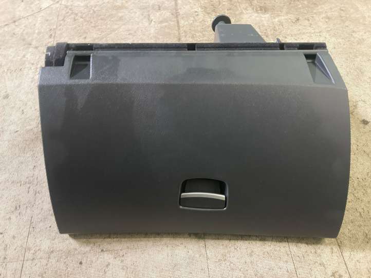 Renault Latitude (2010 - 2014)  685002794R Комплект ящика для вещей (бардачка)