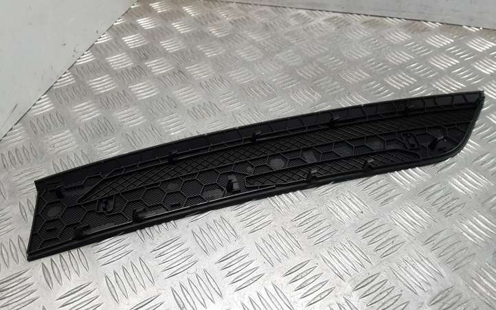 Mercedes-Benz C W204 (2007 - 2014)  A2046801807 Воздушная решётка окна