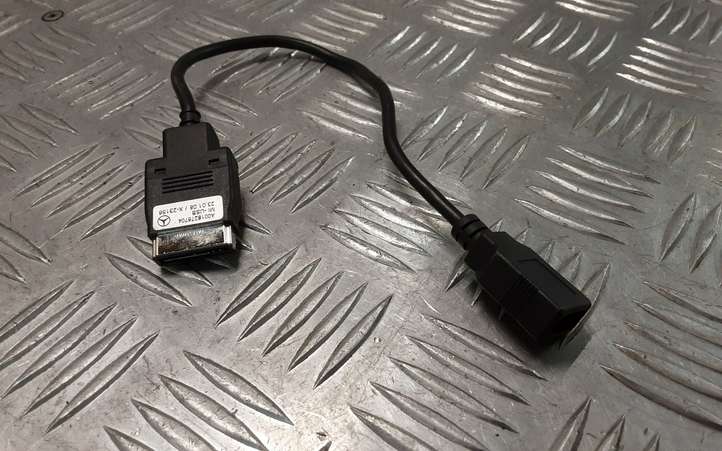 Mercedes-Benz C W204 (2007 - 2014)  A0018276704 Разъем USB
