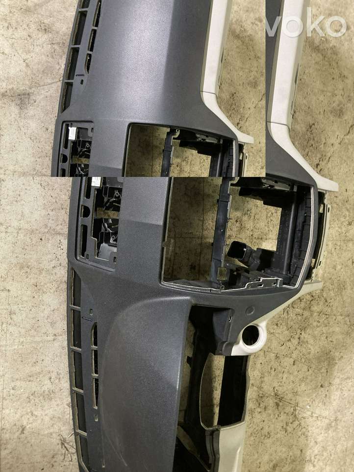 Mercedes-Benz C W204 (2007 - 2014)  A2046803787 Панель