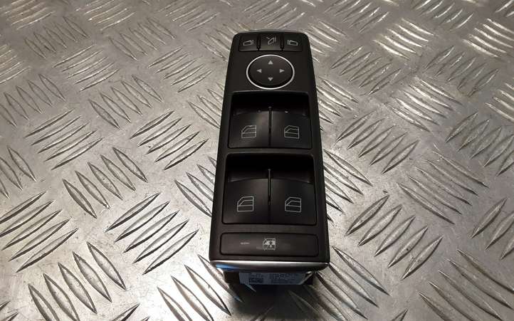 Mercedes-Benz C W204 (2007 - 2014)  A2049055402 Кнопка стеклоподъемников