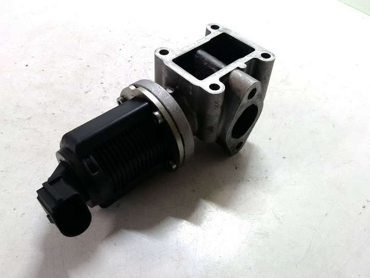 Opel Vectra (2002 - 2005)  55215031 Клапан EGR