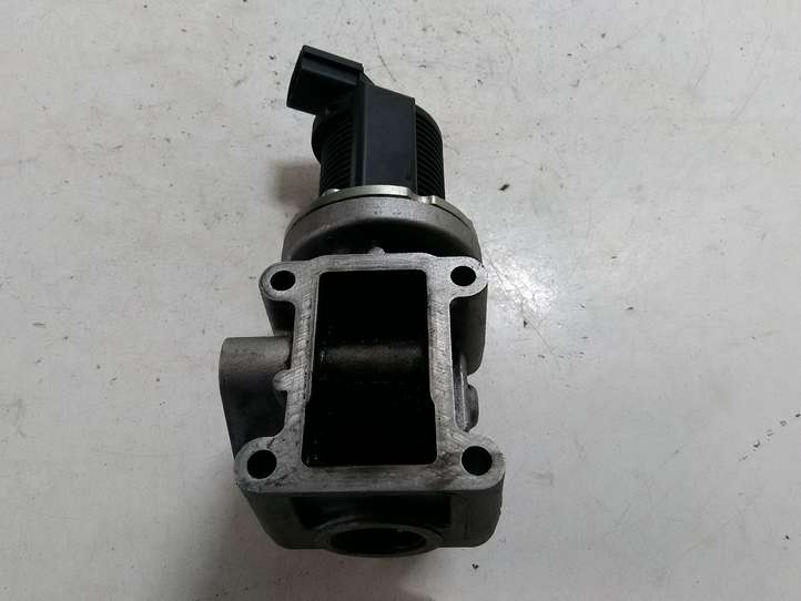 Opel Vectra (2002 - 2005)  55215031 Клапан EGR