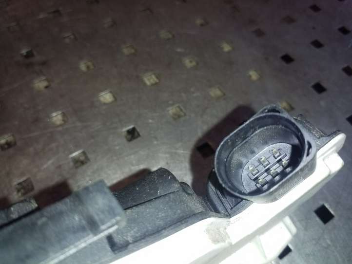 Volkswagen Tiguan (2007 - 2011)  5N2837015A Передняя звукоизоляция