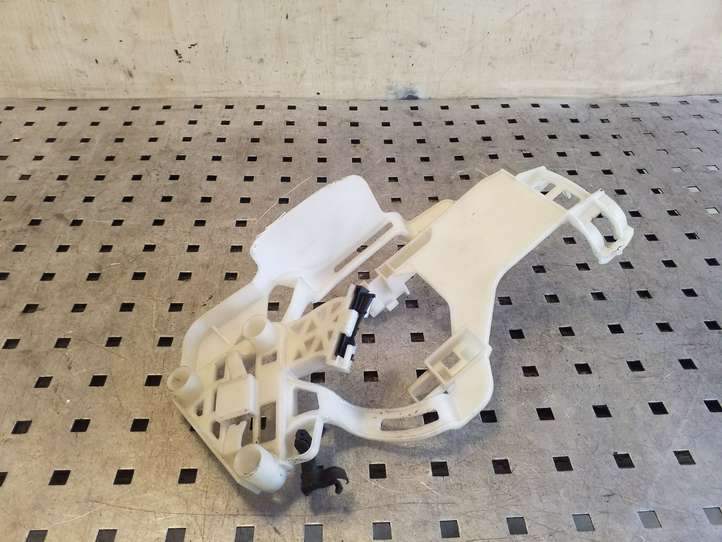 Volkswagen Tiguan (2007 - 2011)  5N0839768C Кронштейн