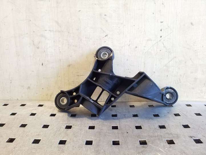 Volkswagen Tiguan (2007 - 2011)  5N0711789B Кронштейн