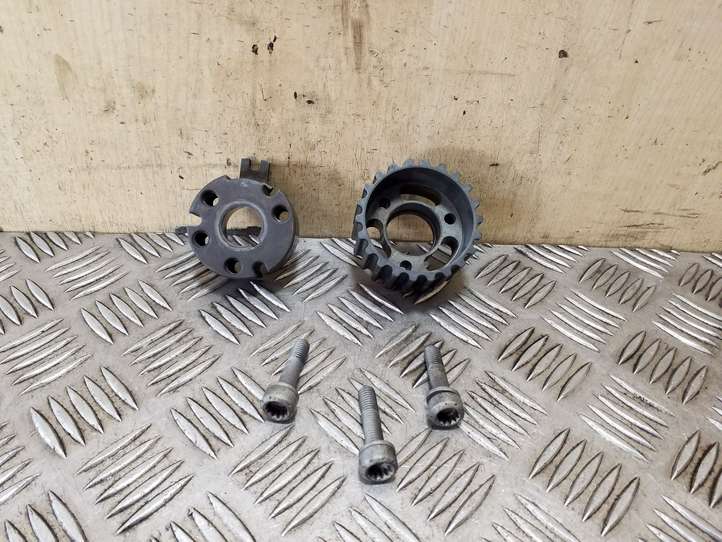Volkswagen Tiguan (2007 - 2011)  03L130111D Зубчатое колесо (шкив) топливного насоса