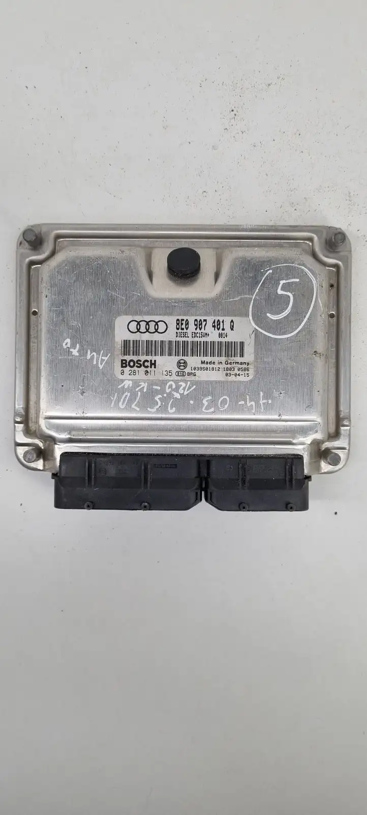 Audi A3/S3 8P (2003 - 2005) 8E0907401Q Блок управления двигателем (ЭБУ) — фото 1