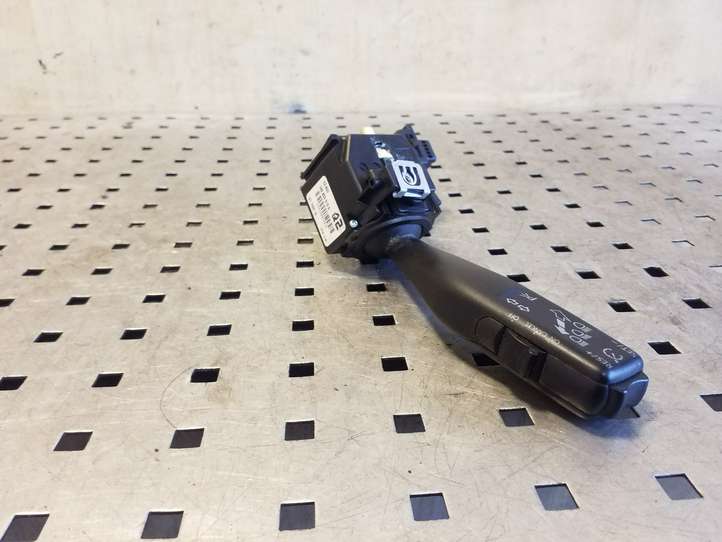 Volkswagen Tiguan (2007 - 2011)  1K0953513G Ручка поворотов/ фонарей