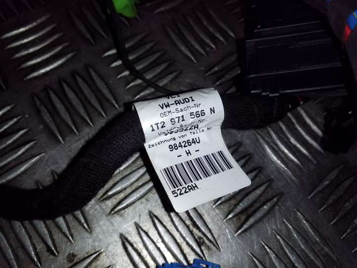 Volkswagen Tiguan (2007 - 2011)  1T2971566N Другой проводник