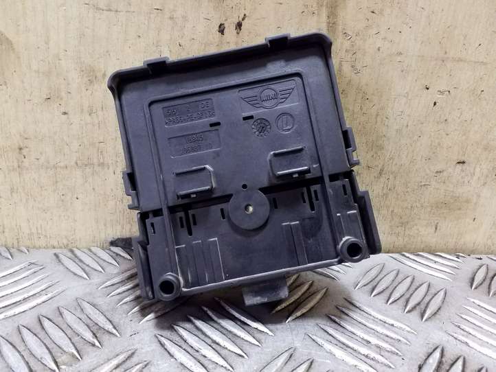 Mini Countryman (2010 - 2016)  61149136724 Узел подключения плюсовых проводов