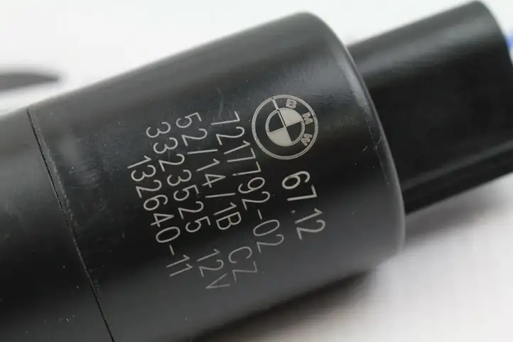 BMW 3 F30 F35 F31 (2012 - 2018) 67637217792 Насос омывателя фар — фото 3