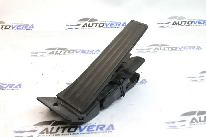 BMW 3 F30 F35 F31 (2012 - 2018) 6853175 Педаль акселератора — фото 1