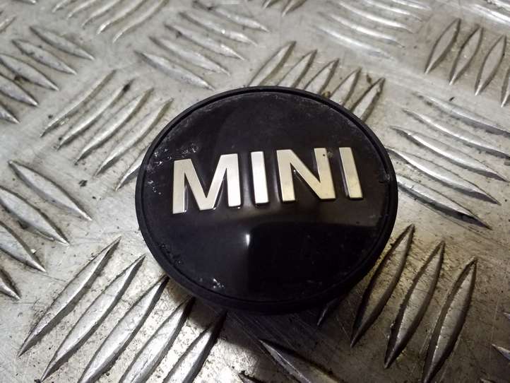 Mini Countryman (2010 - 2016)  36131171069 Заводская крышка (крышки) от центрального отверстия колеса