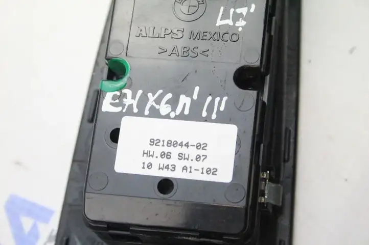 BMW X5 E70 (2006 - 2013) 9218044 Кнопка стеклоподъемников — фото 2