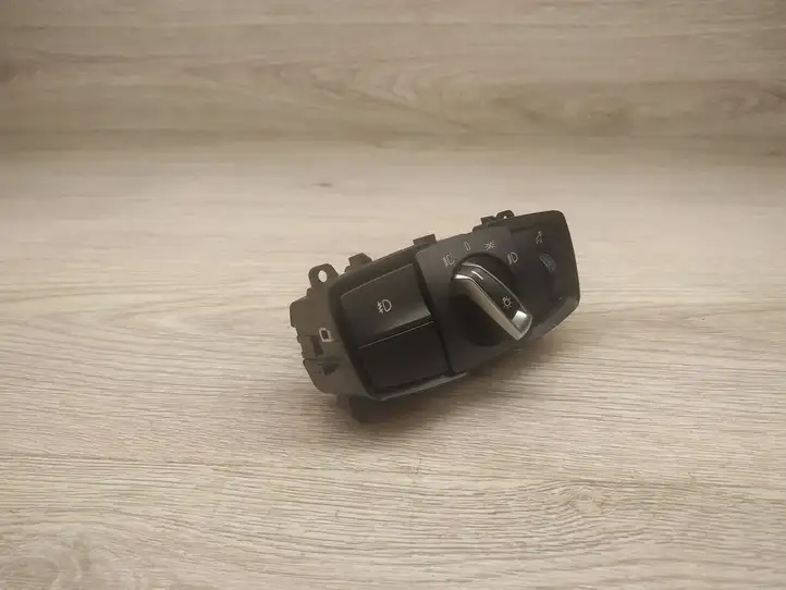 BMW 3 F30 F35 F31 (2012 - 2018) 9311721 Включатель фонарей — фото 2