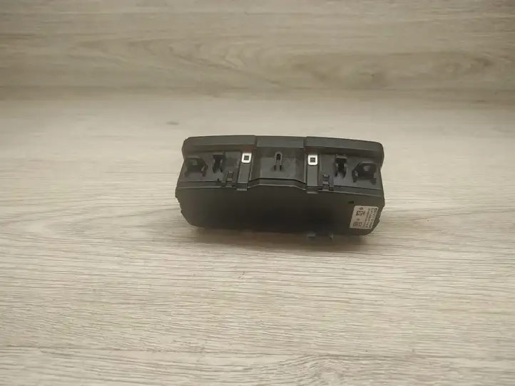 BMW 3 F30 F35 F31 (2012 - 2018) 9311721 Включатель фонарей — фото 4