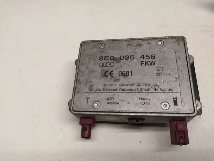 Audi A6 S6 C6 4F (2004 - 2008) 8E0035456 Усилитель антенны — фото 1
