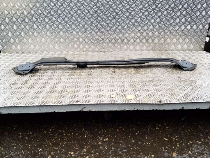 Ford Focus (2011 - 2015)  AV6116H004BC Другая деталь отсека двигателя