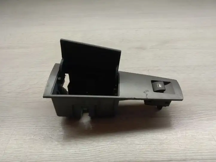 BMW 7 E65 E66 (2001 - 2008) 7024489 Кнопка стеклоподъемников — фото 1