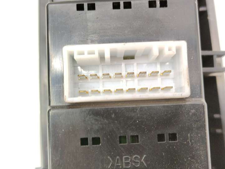 Hyundai Grandeur (2005 - 2009)  202006142 Кнопка стеклоподъемников