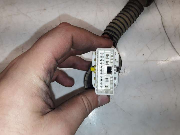 Chevrolet Captiva (2006 - 2011)  6F17DEY Проводка задних дверей