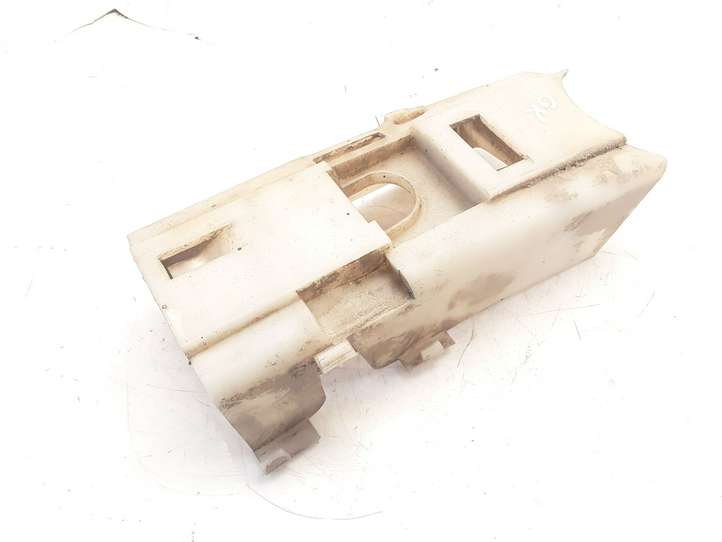 Peugeot 307 (2001 - 2005)  9640538680  Держатель заднего бампера (кронштейн)