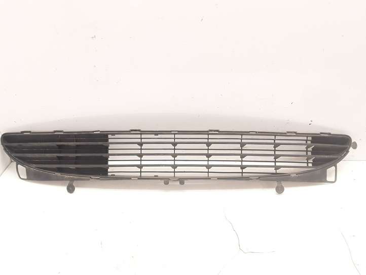 Peugeot 307 (2001 - 2005)  9634014477 Нижняя решётка (из трех частей)