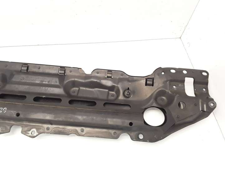BMW 5 E60 E61 (2004 - 2010)  51647033741 Верхняя часть панели радиаторов (телевизора)